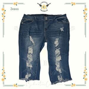 Almost Famous Women's Size 22 Premium Denim Capri Destroyed Stretch Raw Hem
